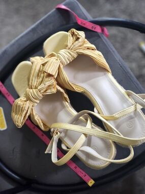 Women’s Yellow Espadrille Wedge Sandals (NWOB)